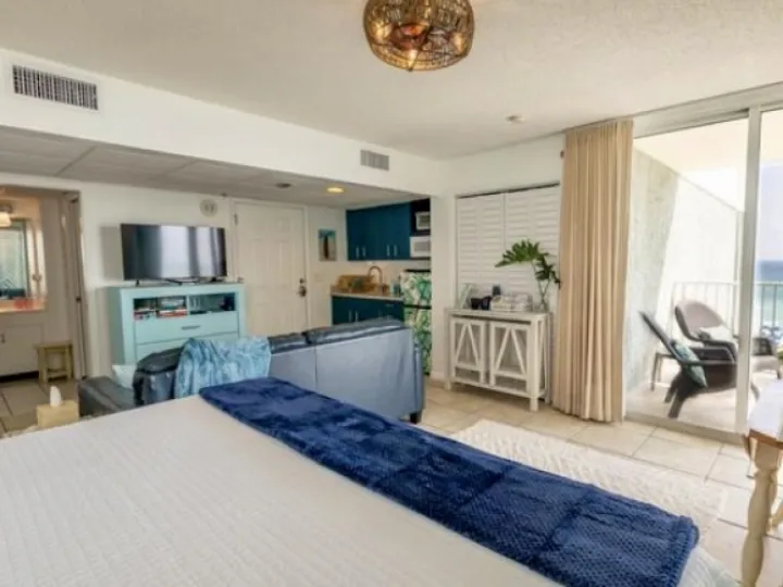 Studio Condo (Apartment) in Panama City Beach