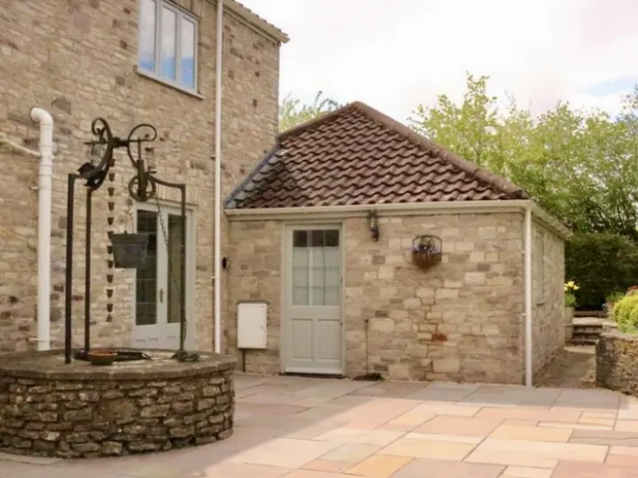 Cottage (Annexe) in Wick, Gloucestershire
