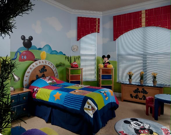 Theme park holiday accommodation